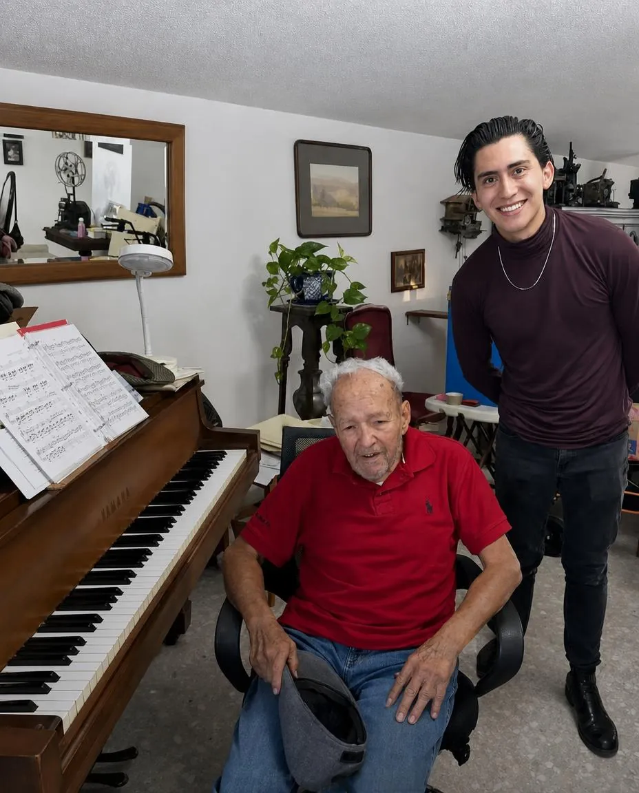 Jesús Villaseñor al piano con el compositor Diego Belt